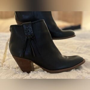 Jack Rogers Greer Heeled boot size 8